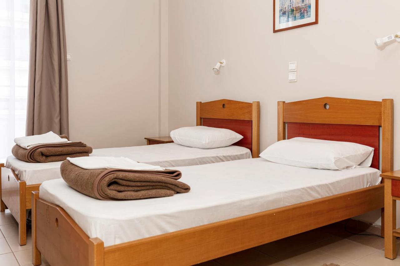Delfini Hotel Patras Exterior photo