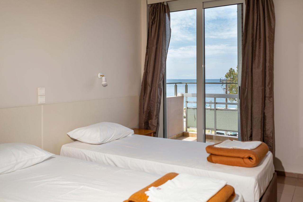 Delfini Hotel Patras Exterior photo