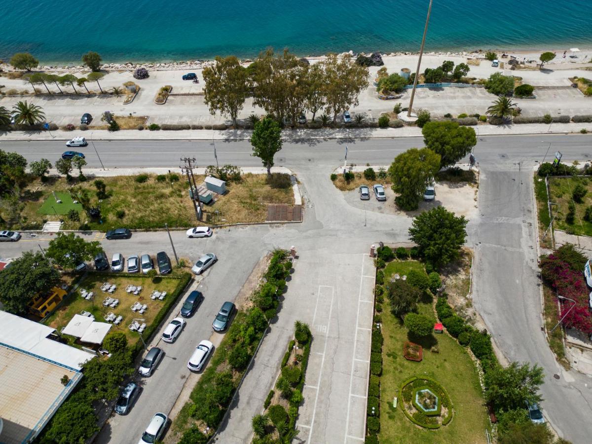 Delfini Hotel Patras Exterior photo