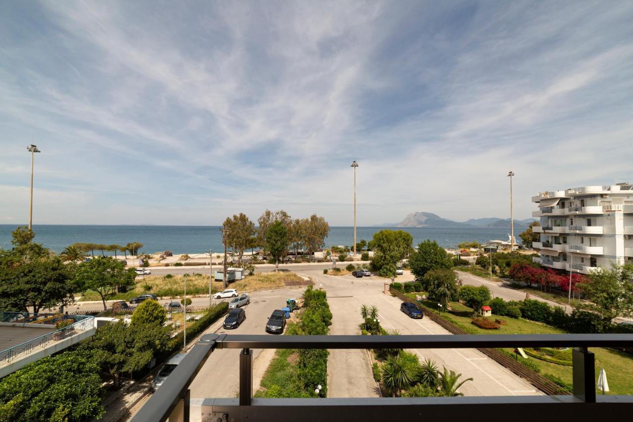 Delfini Hotel Patras Exterior photo